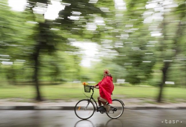 Do práce na bicykli dochádza v máji 16 zamestnancov Úradu TSK