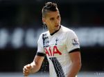 Southampton porazil doma Tottenham, Manchester remizoval s Arsenalom