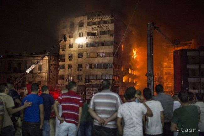 Egypt: Pri požiari v hoteli v centre Káhiry utrpelo zranenia 74 ľudí