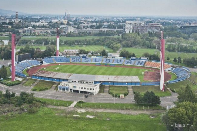 Na Pasienkoch menia trávnik, Slovan privíta Podbrezovú v NTC Senec