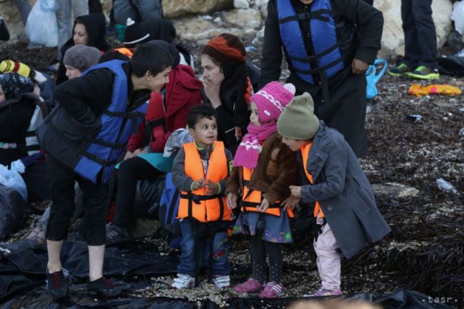 Muža odsúdili na desať rokov za okradnutie migrantov