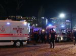 VIDEO: Výbuch zasiahol armádne vozidlo v Istanbule, hlásia 8 zranených