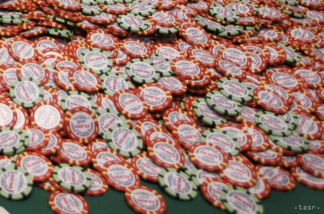 V Ružomberku odovzdali petíciu za zákaz hazardu