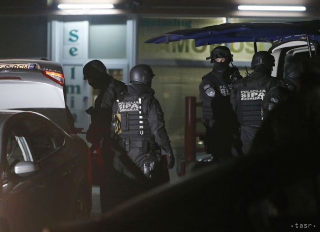 Bosnianska polícia zhabala zbrane pre islamistov vo Švédsku