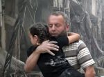 V dvoch sýrskych mestách zaútočili neidentifikované bojové lietadlá