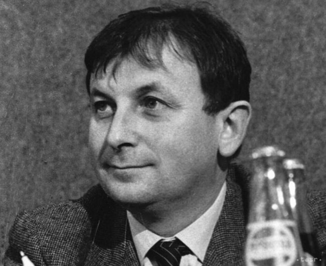 ŽANTOVSKÝ: Ukrajina prišla o Krym, môže obnoviť správu nad Donbasom