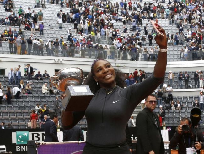 VIDEO: Serena Williamsová získala v Ríme svoj prvý tohtoročný titul