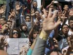 Za nepovolené protesty hromadne v Egypte odsúdili vyše 100 ľudí
