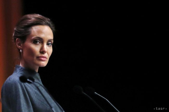 Jolieová: Medzinárodný humanitárny systém pomoci utečencom sa rúca