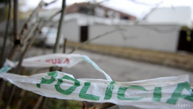 Dvaja muži zbili školáka, ktorý im nechcel dať svoj mobil