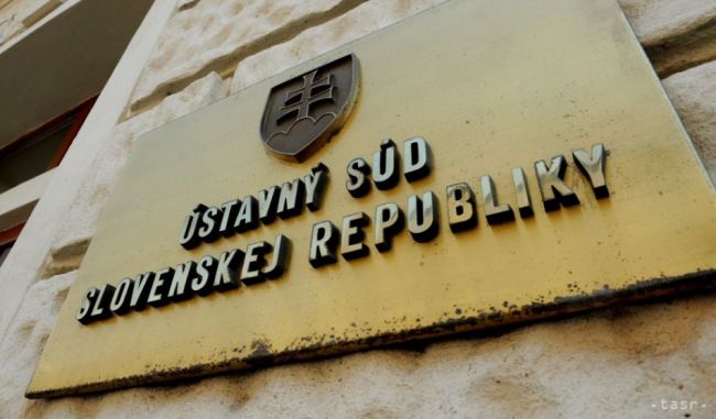 ÚS SR zamietol podanie J. Dubovcovej k zákonu o komunikáciách