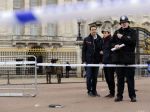 Muž vnikol na nádvorie Buckinghamského paláca, polícia ho zadržala