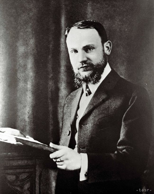 Na prievidzskom sídlisku Píly osadili bustu M. R. Štefánika