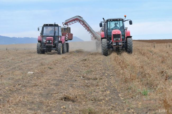 Farmári zo Zemplína odprezentujú techniku za viac ako dva milióny eur