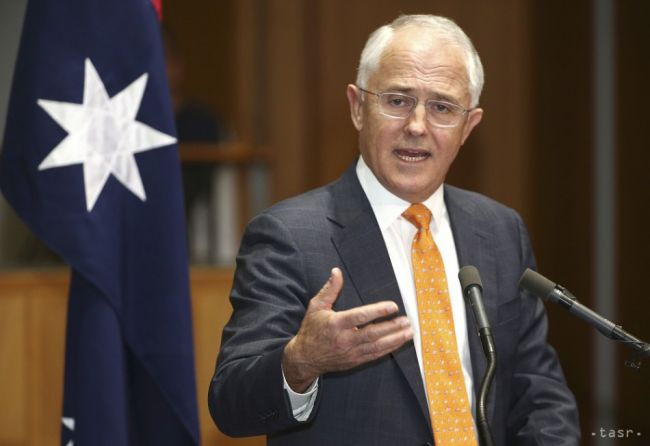Austrálsky premiér Turnbull prichádza pred voľbami o popularitu