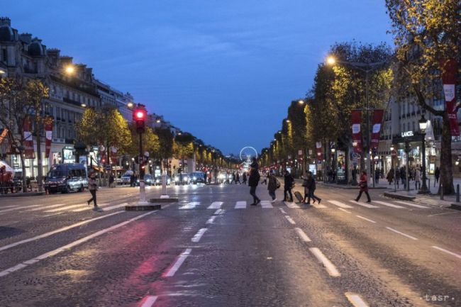 Paríž ochromí otvorený štrajk metra a ďalšej MHD
