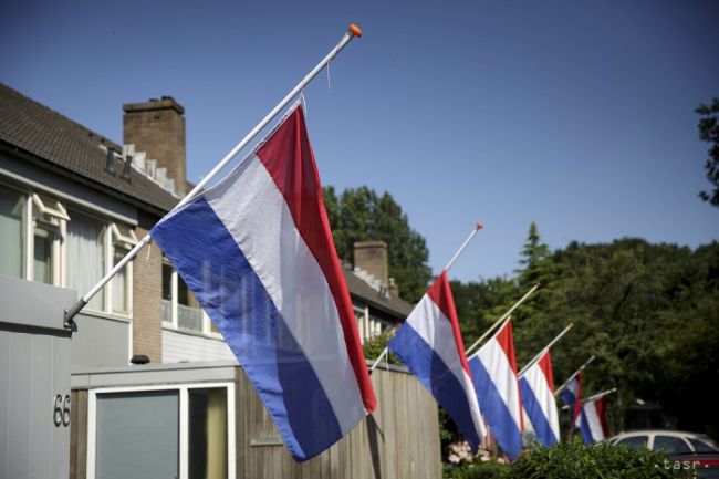 Holandský parlament schválil odobratie občianstva niektorým teroristom