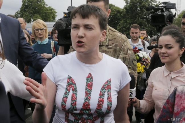 Savčenková je späť na Ukrajine, Putin jej udelil milosť
