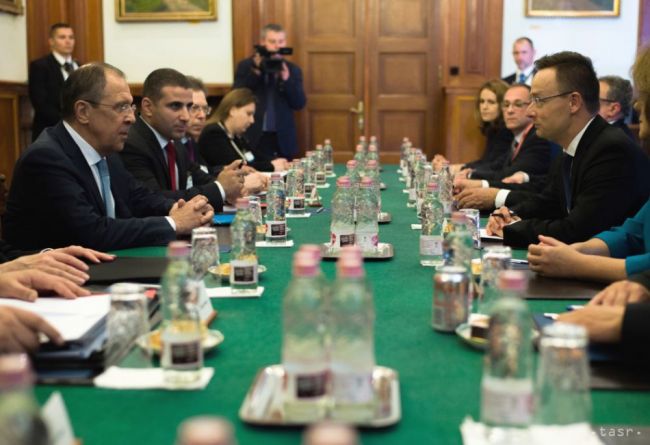 Maďarská tlač: Rokovania Lavrova v Budapešti zatienila geopolitika