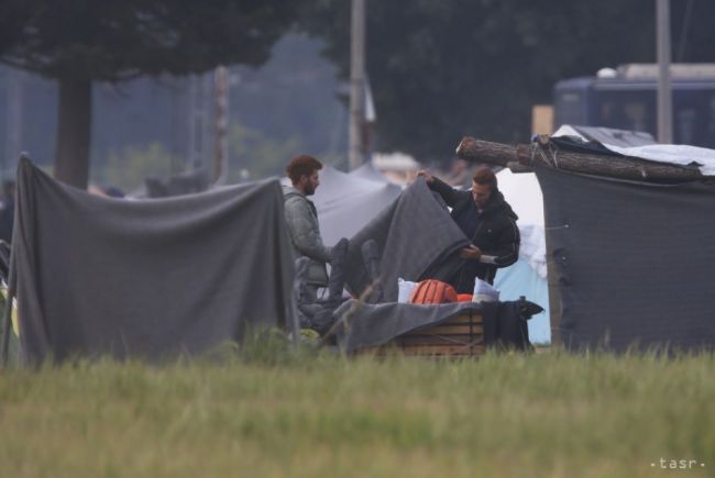 Z tábora v Idomeni už odviezli takmer všetkých migrantov