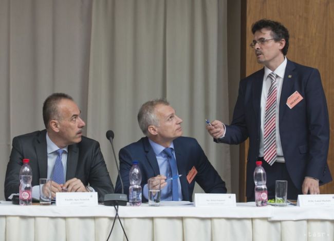 Voľba prezidenta SZĽH: Nemeček sa rozhodne, Handzuš kandidovať nebude