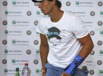 Nadal odstúpil z Roland Garros. Andreja Martina zastavil Raonič