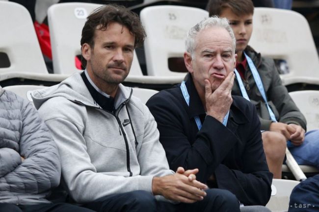 Raonič skončil v Paríži v osemfinále, Andy Murray ide ďalej