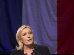 Le Penová si posilňuje pozíciu, Hollande a Sarkozy strácajú voličov