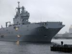 Francúzsko odovzdalo Egyptu vojenskú loď triedy Mistral