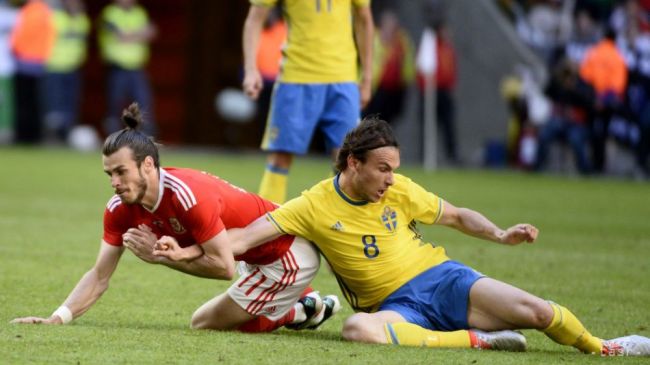 Wales nestačil v generálke na EURO na Švédov, prehrali aj Česi