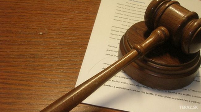 Najvyšší súd zrušil rozsudok Harabinovho senátu v prípade expolicajtov
