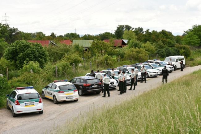 Pátranie po väzňovi na úteku pokračuje na vytypovaných miestach