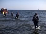 Po prevrátení sa plavidla s migrantmi prišlo o život asi 320 ľudí