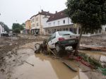 Na severe Francúzska strhli masy vody vozidlo, motorista sa utopil