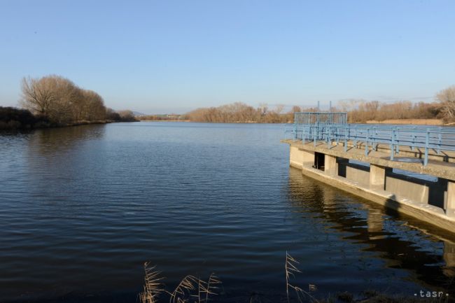 Eko čin roka 2015 je zveľadenie rybníka a okolia