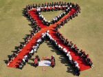 Svetové mestá si plnia záväzok zohrávať vedúcu úlohu v boji proti AIDS
