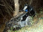 Tragédia: Mladá vodička narazila autom do stromu, nehodu neprežila