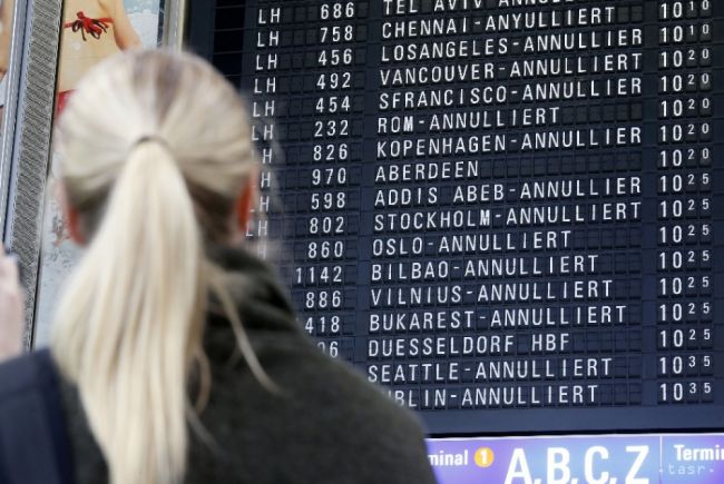 Škandinávska spoločnosť SAS zrušila pre štrajk pilotov 230 letov