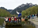 Lávku cez Dunajec, ktorá spája Slovensko s Poľskom, rekonštruujú