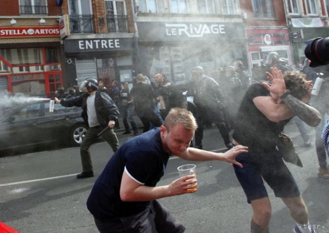 VIDEO: Polícia v Lille musela rozohnať anglických fanúšikov