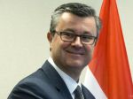 Chorvátski zákonodarcovia vyjadrili nedôveru premiérovi Oreškovičovi