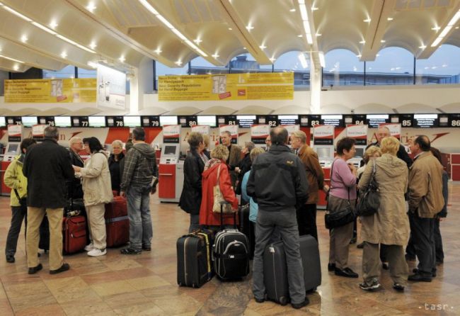 Viedenské letisko ako jediné v regióne pocítilo pokles cestujúcich