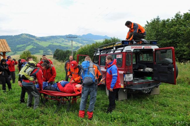 Záchranári pomáhali 20-ročnému mužovi, chcel skončiť so životom