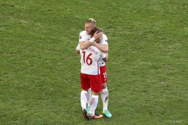 Futbal-ME16: Ukrajinci idú domov bez bodu, Poliaci zvíťazili 0:1