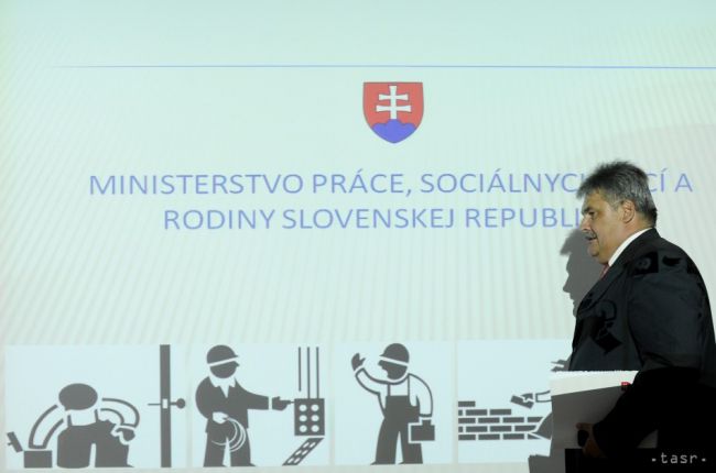 SOCIÁLNE: Štyria súrodenci odobratí rodičom v Škótsku sú už doma