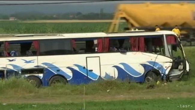 Autobus nebol v poriadku, tvrdia českí účastníci tragédie v Srbsku
