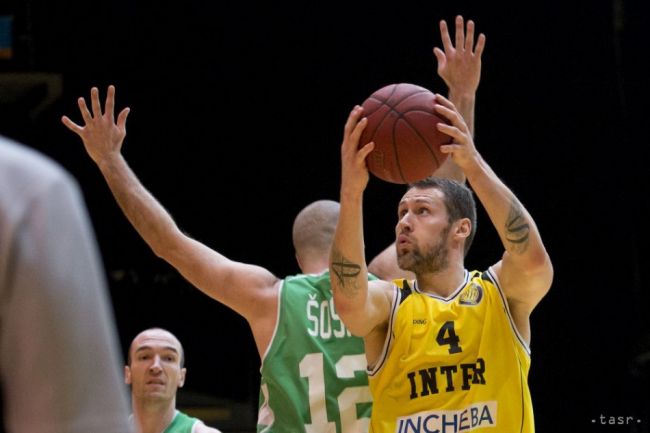 Mátych a Minárik ďalšími posilami basketbalovej Handlovej