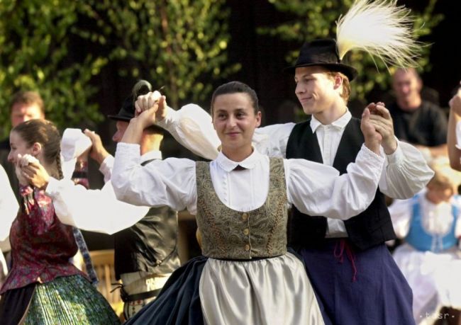 Folklórne slávnosti v Krakovanoch majú už 50 rokov