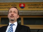 Konanie v 20-ročnom spore exprezidenta Kováča s Lexom zastavil súd