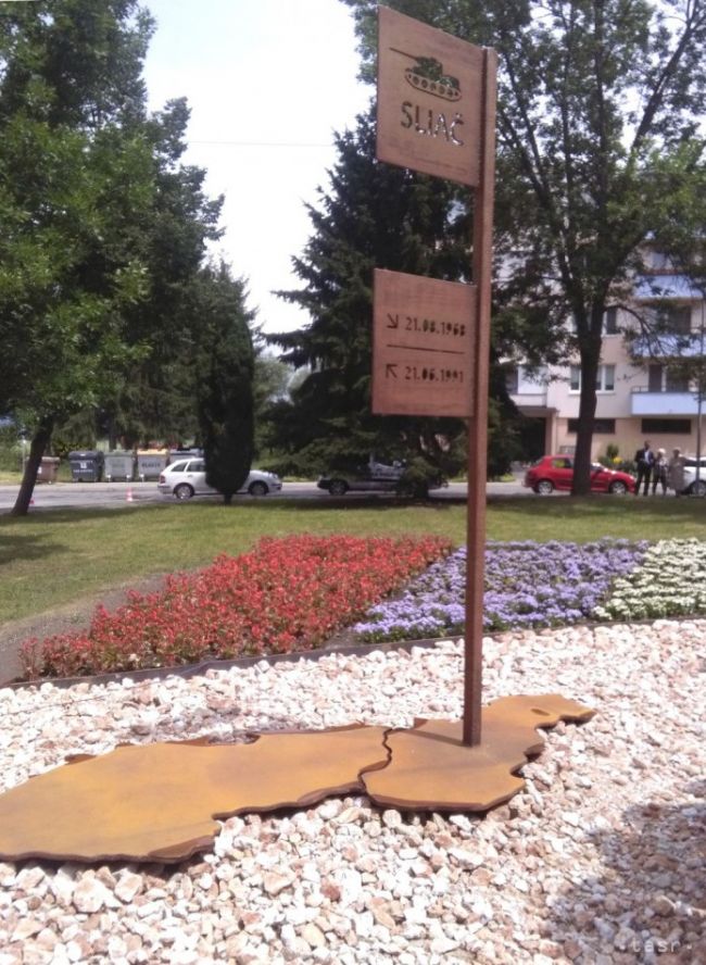 Slovensko má ako prvé pamätník odchodu sovietskych vojsk